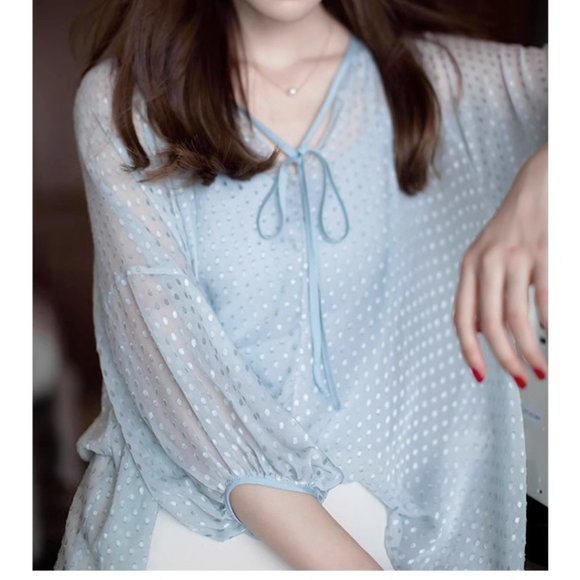 💎 Aqua Luxe: Chic Sky-Blue Silk-Blend Two-Piece Top 💎 - Picture 10 of 11